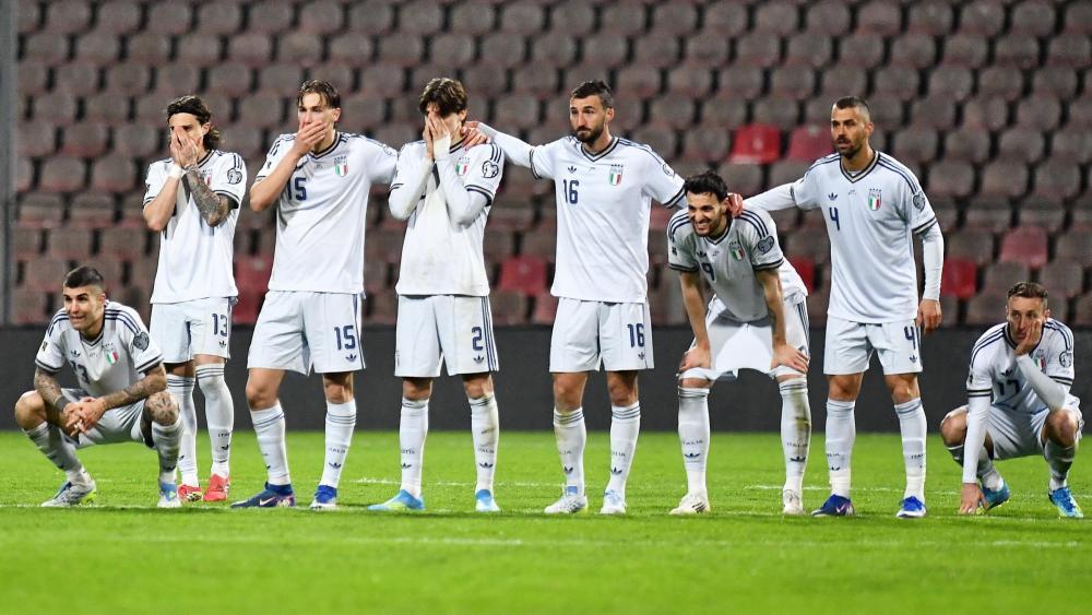 Ungläubige Gesichter bei Italien: Wieder haben die Azzurri die WM verpasst. © ANSA / NIDAL SALJIC