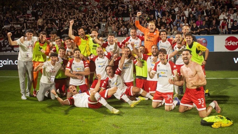Beim FC Südtirol herrschte nach Spielende grenzenloser Jubel. © FC Südtirol
