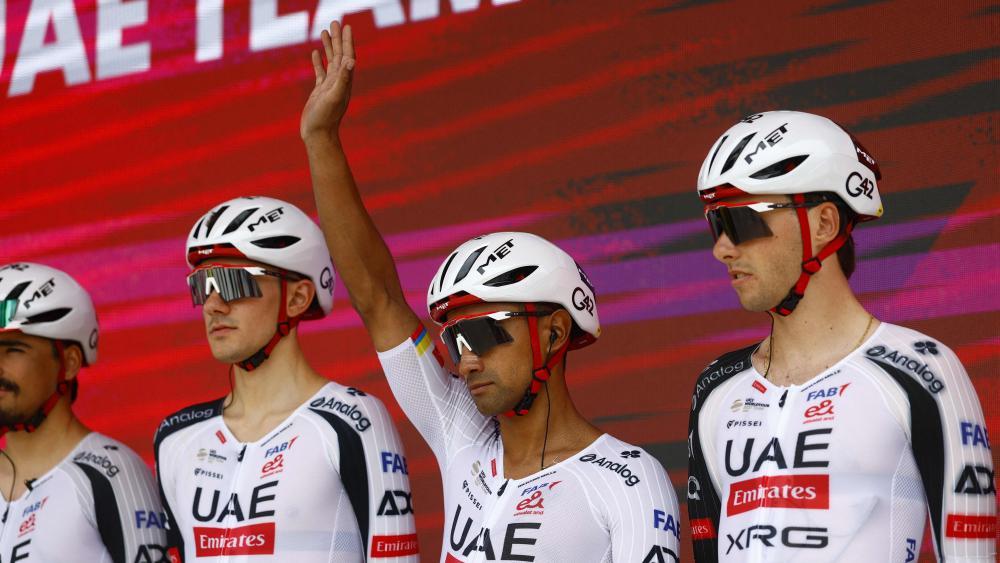 Das UAE-Team wurde hart getroffen. © APA/afp / LUCA BETTINI