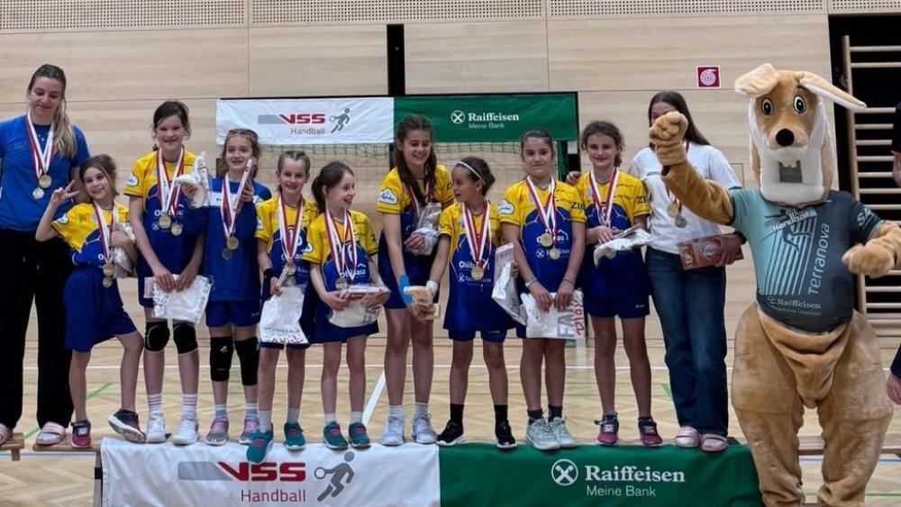 Die Algunder Handball-Mädchen hatten Grund zur Freude.