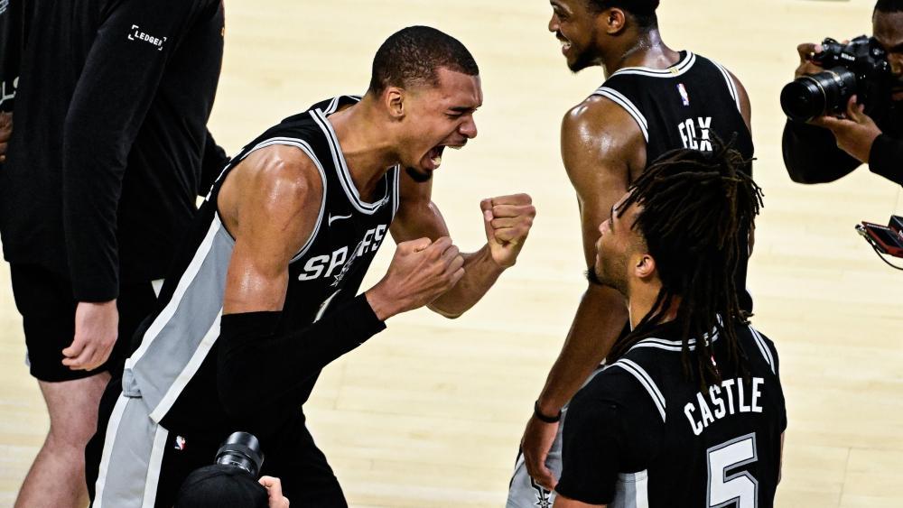 Die San Antonio Spurs stehen im Finale. © ANSA / GERALD LEONG