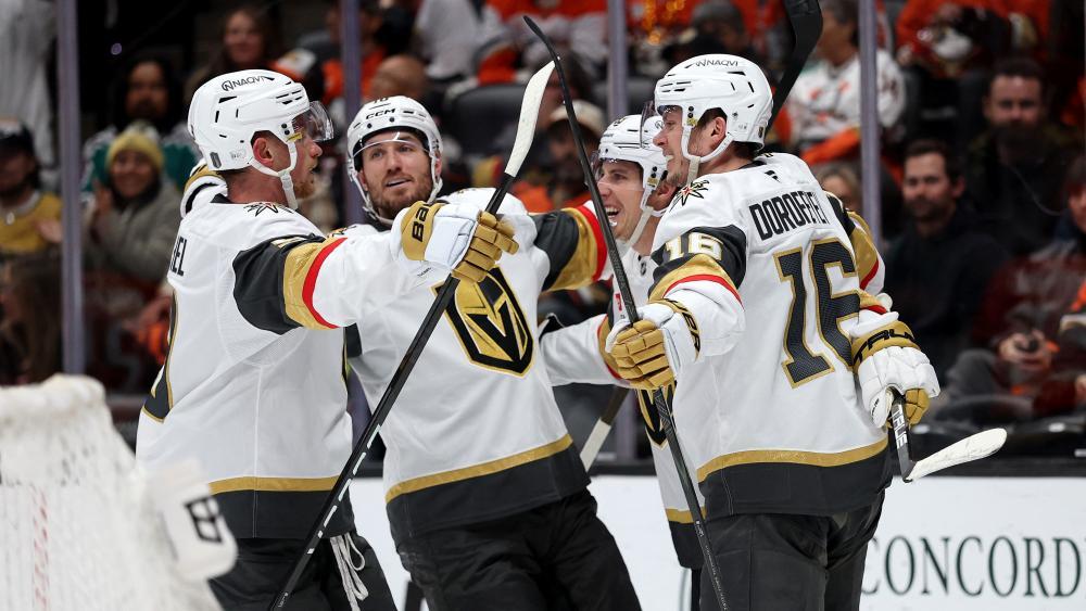 Die Vegas Gold Knights haben sich klar gegen die Anaheim Ducks durchgesetzt. © APA / SEAN M. HAFFEY