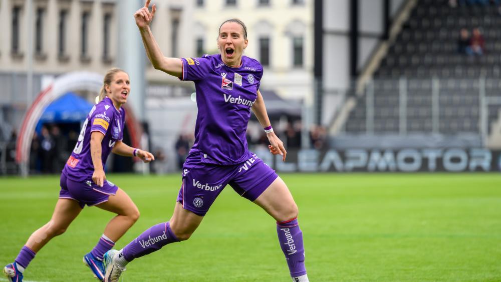 Elisa Pfattner (links) trug zum historischen Austria-Coup bei. © APA / MAX SLOVENCIK