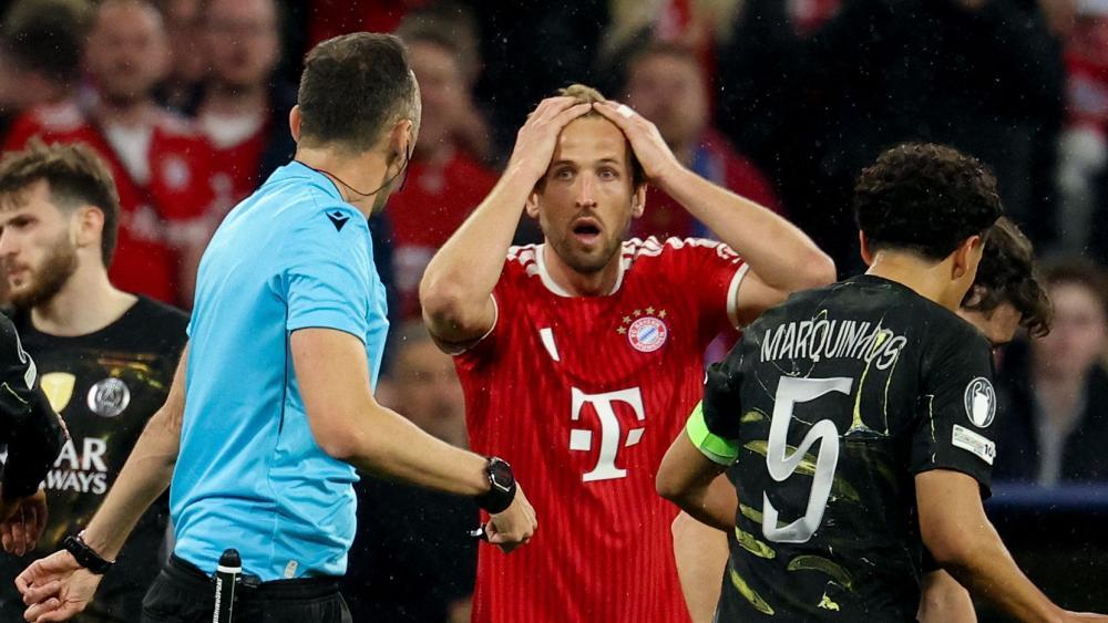 Harry Kane kann es nicht fassen: Die Schiedsrichterentscheidungen sorgten bei Bayern für großen Ärger. © APA/afp / ODD ANDERSEN
