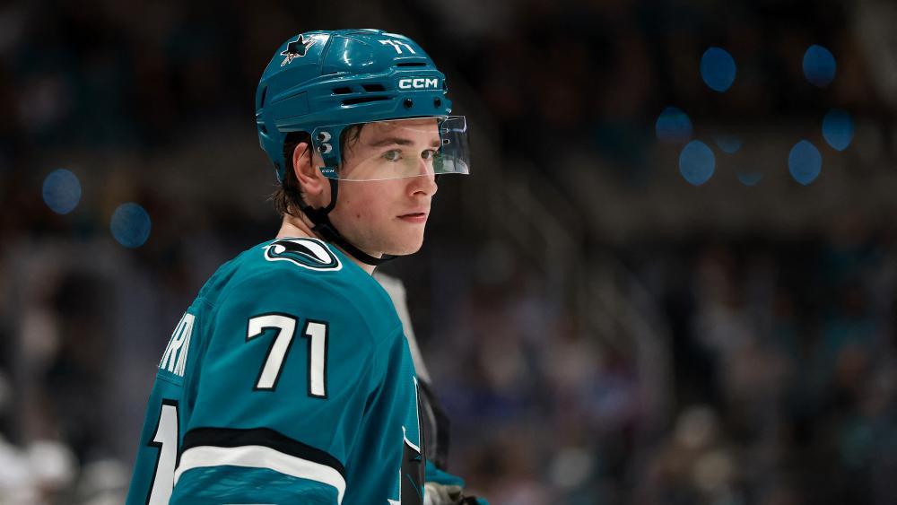 Macklin Celebrini ist das neue Gesicht in Kanadas Eishockey. Auch er spielte schon in Bozen. © GETTY IMAGES NORTH AMERICA / EZRA SHAW