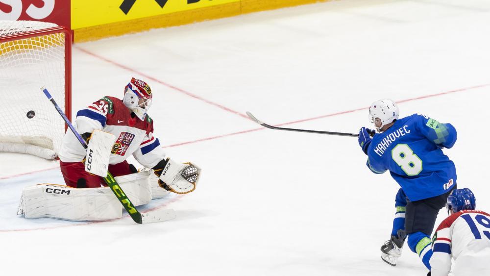 Marcel Mahkovec schoss Slowenien zum Overtime-Sieg über Tschechien. © ANSA / CYRIL ZINGARO