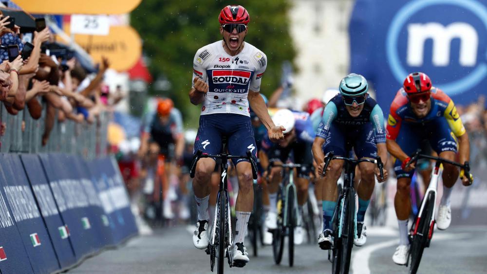 Paul Magnier (links) sprintete als Erster ins Ziel. © APA/afp / LUCA BETTINI
