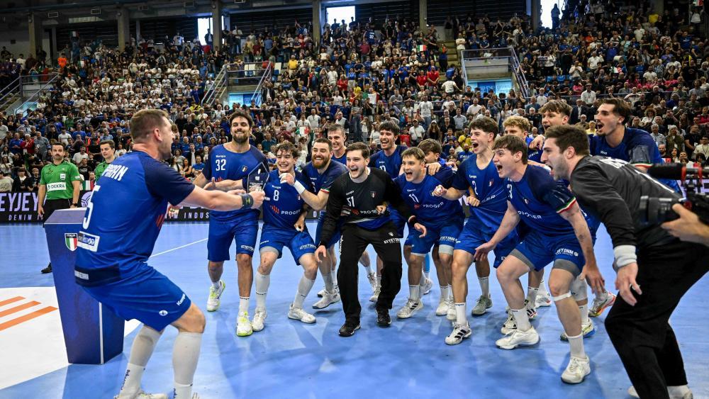 So jubeln die Azzurri nach dem historischen Triumph. © Luigi Canu