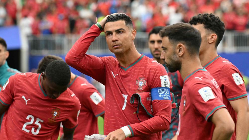 Cristiano Ronaldo und Co. wollen den ersten Sieg bei dieser WM. © APA/afp / RONALDO SCHEMIDT
