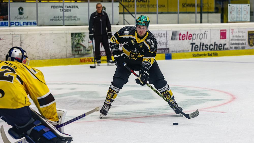 Der 20-Jährige wird in der kommenden Spielzeit bei den Adlern verteidigen. © Philipp Schmitz