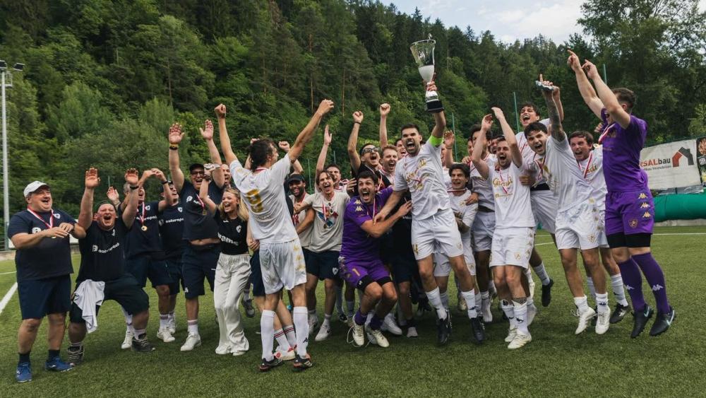 Großer Jubel bei Auer: Die Landesliga ruft. © Arian Photography