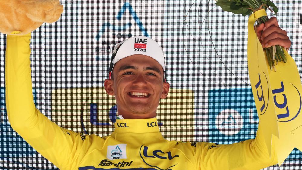 Isaac del Toro strahlt in die Kamera. © APA/afp / ANNE-CHRISTINE POUJOULAT