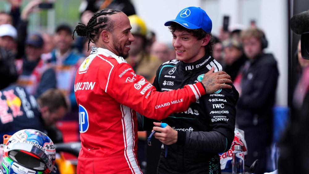 Lewis Hamilton und Kimi Antonelli sind die Top-Favoriten. © APA / SONA MALETEROVA