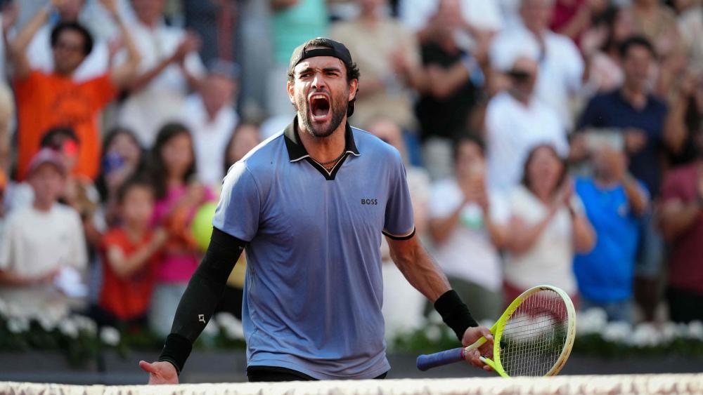 Matteo Berrettini wächst weiter über sich hinaus. © APA/afp / DIMITAR DILKOFF