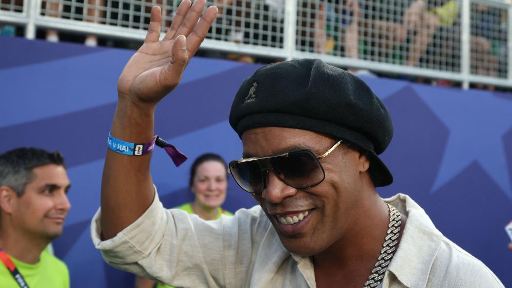 Ronaldinho steht vor dem Comeback. © APA / DARRIAN TRAYNOR
