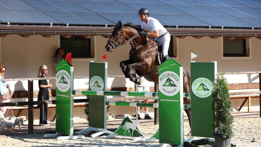 Das Springreitturnier in Wiesen ist am Höhepunkt angelangt.