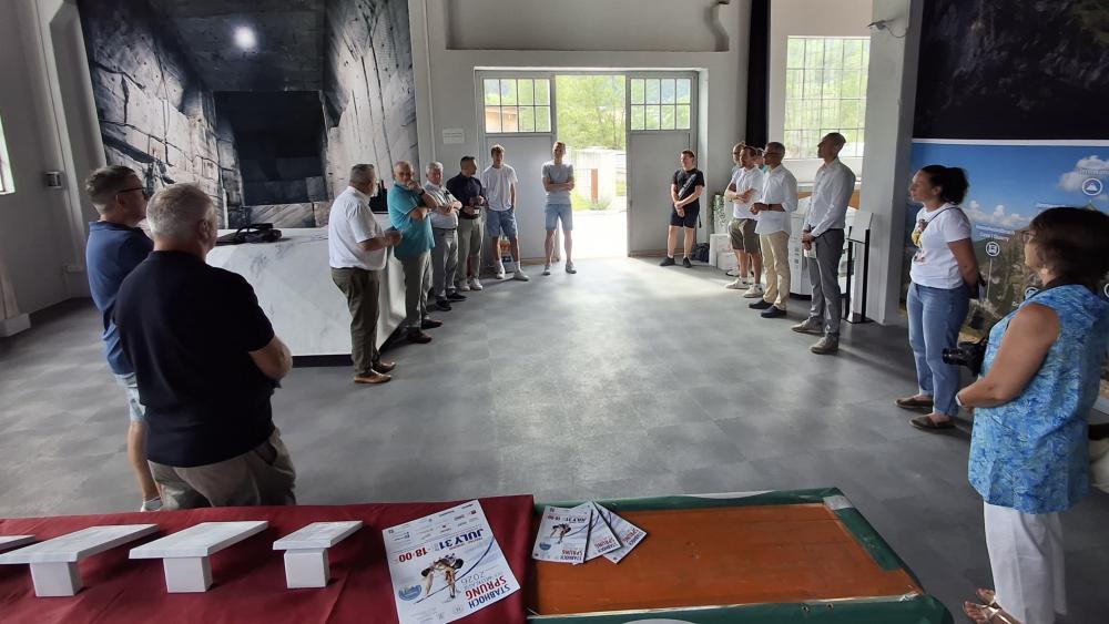 Das Stabhochsprung-Meeting und seine Trophäen wurden am Mittwoch vorgestellt.