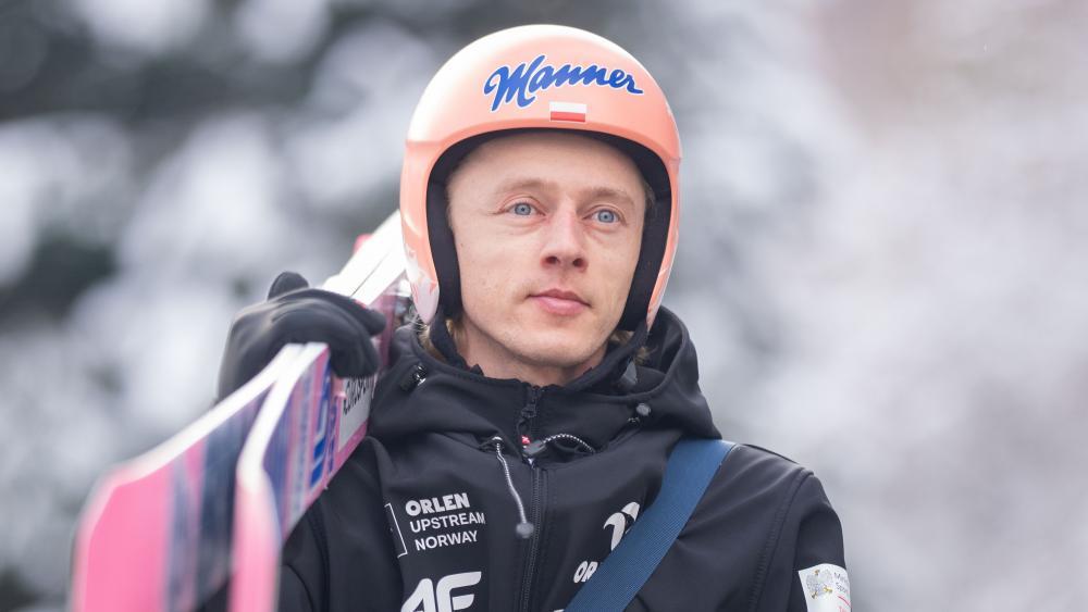 Dawid Kubacki wurde zum dritten Mal Vater. © APA / GEORG HOCHMUTH