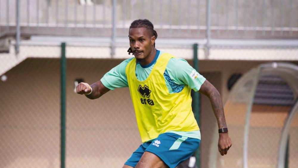 Der neue Flügelspieler des FCS, Vasco Lopes, beim Training in Ridnaun.