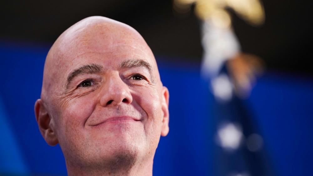 FIFA-Boss Gianni Infantino hat wieder neue Pläne. © APA / ANDREW HARNIK