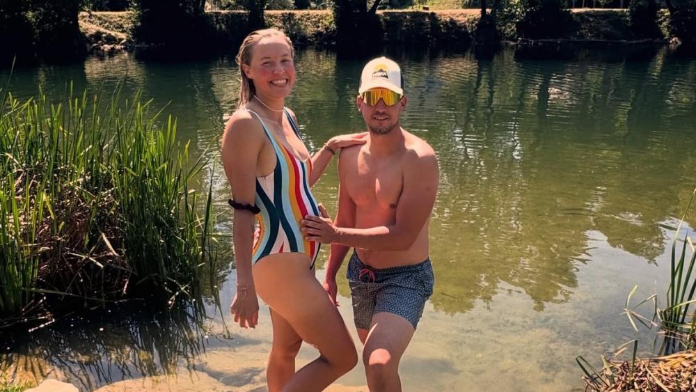 Eine Biathletin hat überraschende Neuigkeiten bekanntgegeben.