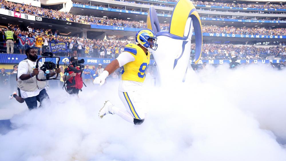 Aaron Donald lief für die Rams gleich zur Hochform auf. © APA / HARRY HOW
