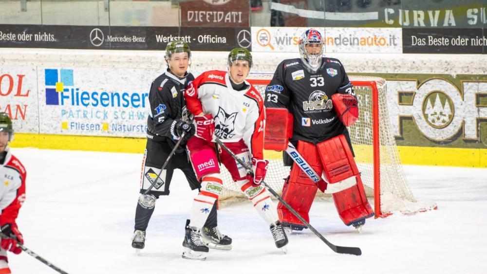 Bozen (in weiß) und Meran lieferten sich ein packendes Duell. © BK Photo