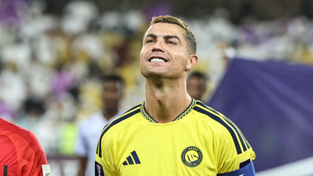 Cristiano Ronaldo spielt weiterhin für Portugals Nationalmannschaft. © APA/afp / FADEL SENNA