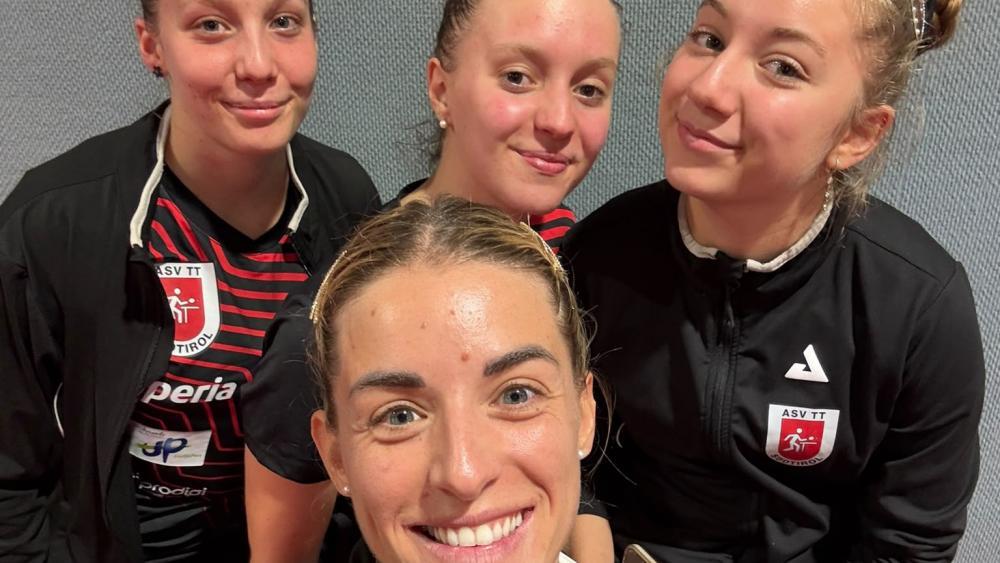 Debora Vivarelli (Mitte) mit Melissa Oprandi, Laura Depentori und Caroline Luini.