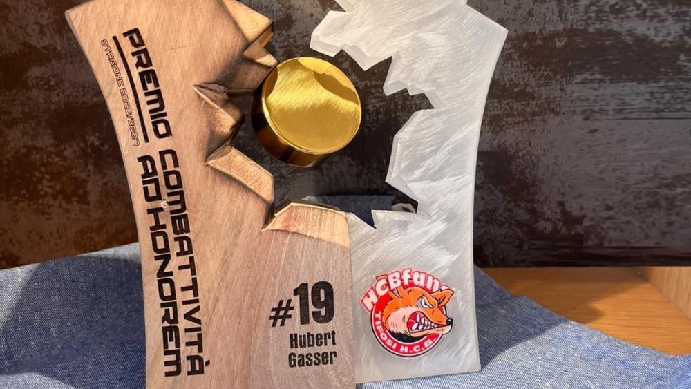 Die Fans sagen Danke: Ehrung für die HCB-Legenden.