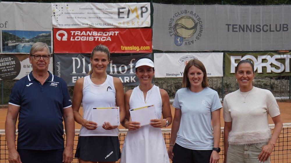 Günther Eisendle, Hannah Niederkofler, Stefanie Fleckinger, Magdalena Senn und Renate Siller.