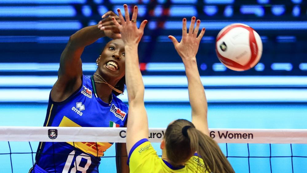 Paula Egonu und Italien wollen jetzt ins Finale. © ANSA / MARTIN DIVISEK