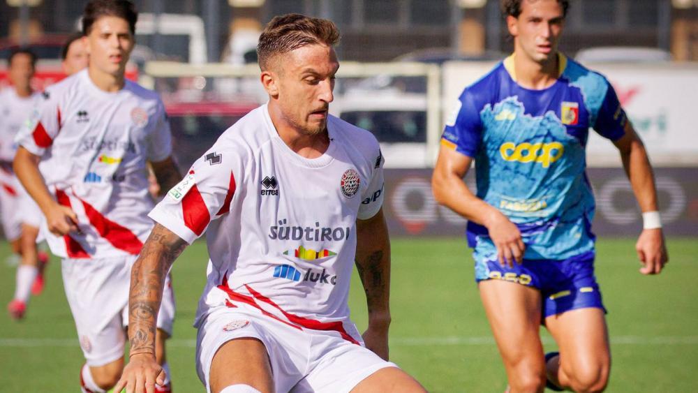 Rares Burnete traf gegen Catanzaro erstmals für den FCS. © Giacomelli Andrea