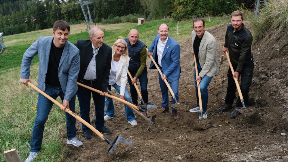 Spatenstich in Igls für die neue Alpinrodelbahn.