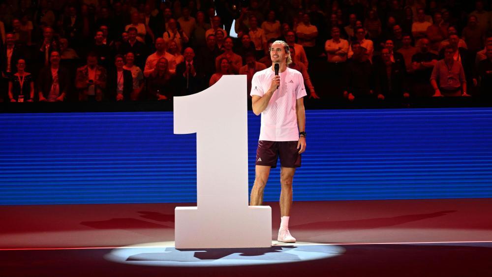 Alexander Zverev ist erstmals die Nummer 1 der Welt. © APA / HELMUT FOHRINGER