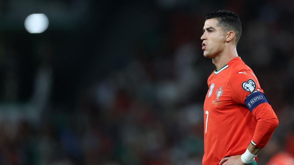 Der Fall Cristiano Ronaldo ist weiter in den Schlagzeilen. © APA/afp / PATRICIA DE MELO MOREIRA