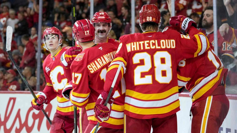 Die Calgary Flames fuhren einen unerwarteten Sieg ein. © APA / LEAH HENNEL