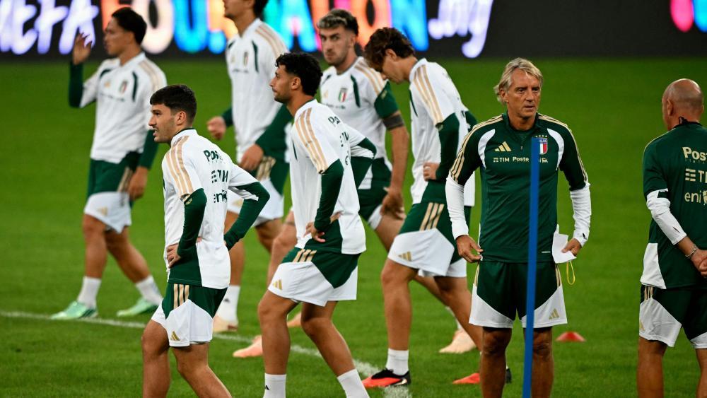 Italiens Fußball-Nationalmannschaft durchlebt eine turbulente Zeit. © APA/afp / OZAN KOSE