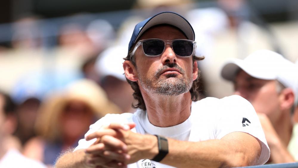 Juan Carlos Ferrero spricht über Jannik Sinner. © GETTY IMAGES NORTH AMERICA / MATTHEW STOCKMAN
