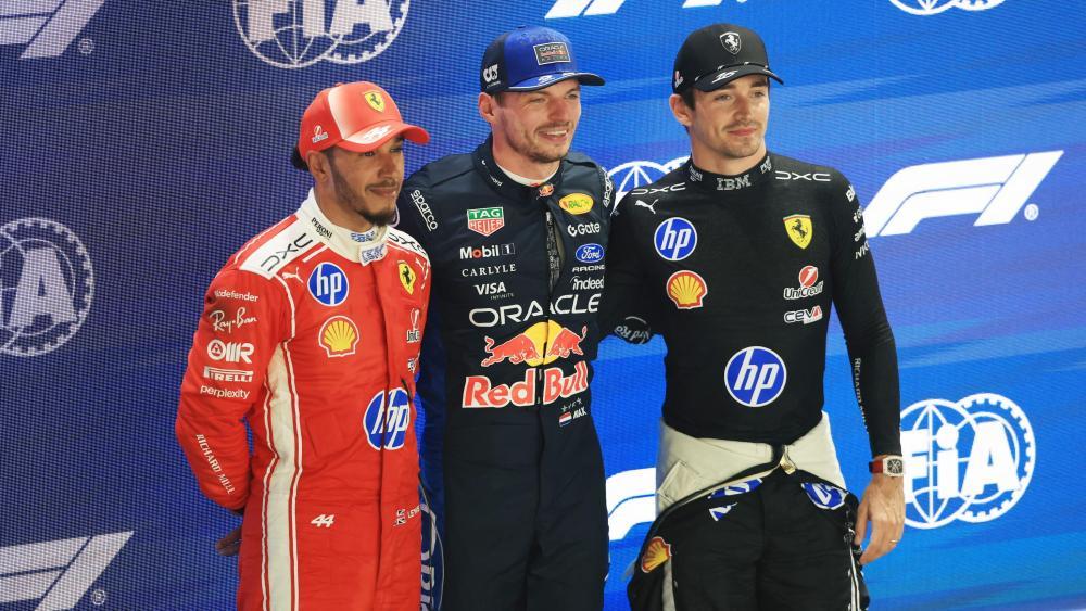 Starten von den ersten drei Plätzen: Lewis Hamilton, Max Verstappen und Charles Leclerc © ANSA / FAZRY ISMAIL