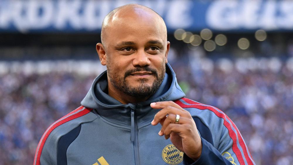 Vincent Kompany wird dem FCB vorerst fehlen. © APA/afp / UWE KRAFT