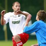 Stürmer Thomas Bachlechner rieb sich an der gegnerischen Defensive auf.