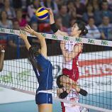 Raphaela Folie (Rückennummer 1) war gegen Kuba und Japan am Netz kaum zu überwinden.