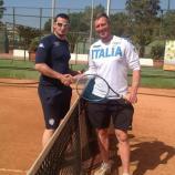 Dominik Paris und Werner Heel duellierten sich am Tennisnetz (Foto: FISI twitter)