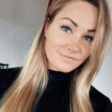 Emotionale Botschaft einer Ski-Dame.