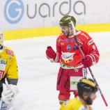 Daniel Mantenuto (rechts) jubelt auch in der kommenden Saison im Dress des HC Bozen. © Leo Holzknecht / Vanna Antonello