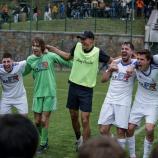 Im Frühjahr schwebte der FC St. Pauls um Trainer Yuri Pellgrini (Bildmitte) auf einer Euphoriewelle. © Rosario Multari