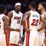 Die Miami Heat erlebten einen rabenschwarzen Abend. © APA / MEGAN BRIGGS