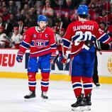 Kapitän Nick Suzuki und Ausnahmetalent Juraj Slafkovský feiern den Playoff-Einzug von Montreal © APA / MINAS PANAGIOTAKIS