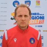 Südtirols U17-Auswahl ist beim Regionenturnier in Sizilien nach den knappen Niederlagen gegen Veneto (2:3) und Friaul (0:1) vorzeitig ausgeschieden. Allerdings wartet mit dem Derby gegen die Trentiner Elf noch ein Highlight, wie Auswahltrainer Manuel Obrist hier im Interview verrät. © stol